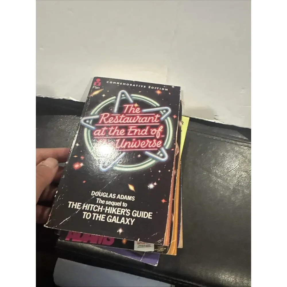 Douglas Adams Hitchhikers Guide 5 Book Lot Pan Commemorative Editions Sci Fi